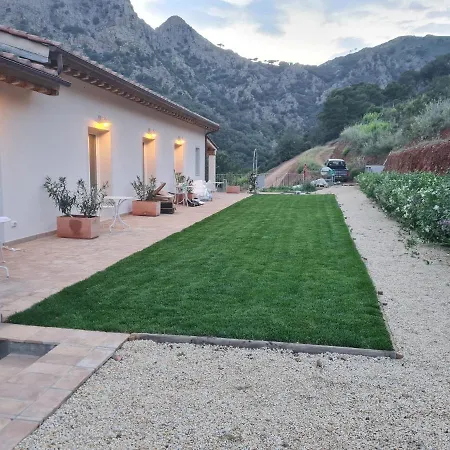Bauernhof Azienda Agricola Monserrato